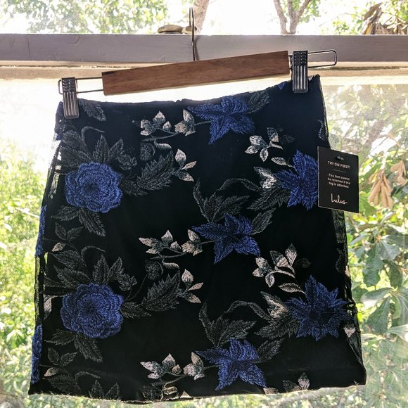 Lulus Botanical Floral Print Embroider Two-Piece - Picture 5 of 10